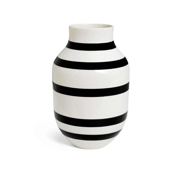 Omaggio - Tall Black Vase