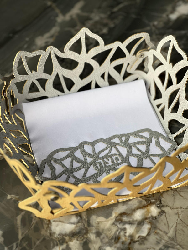 Petalos - Matza Bread Basket Gold / Silver